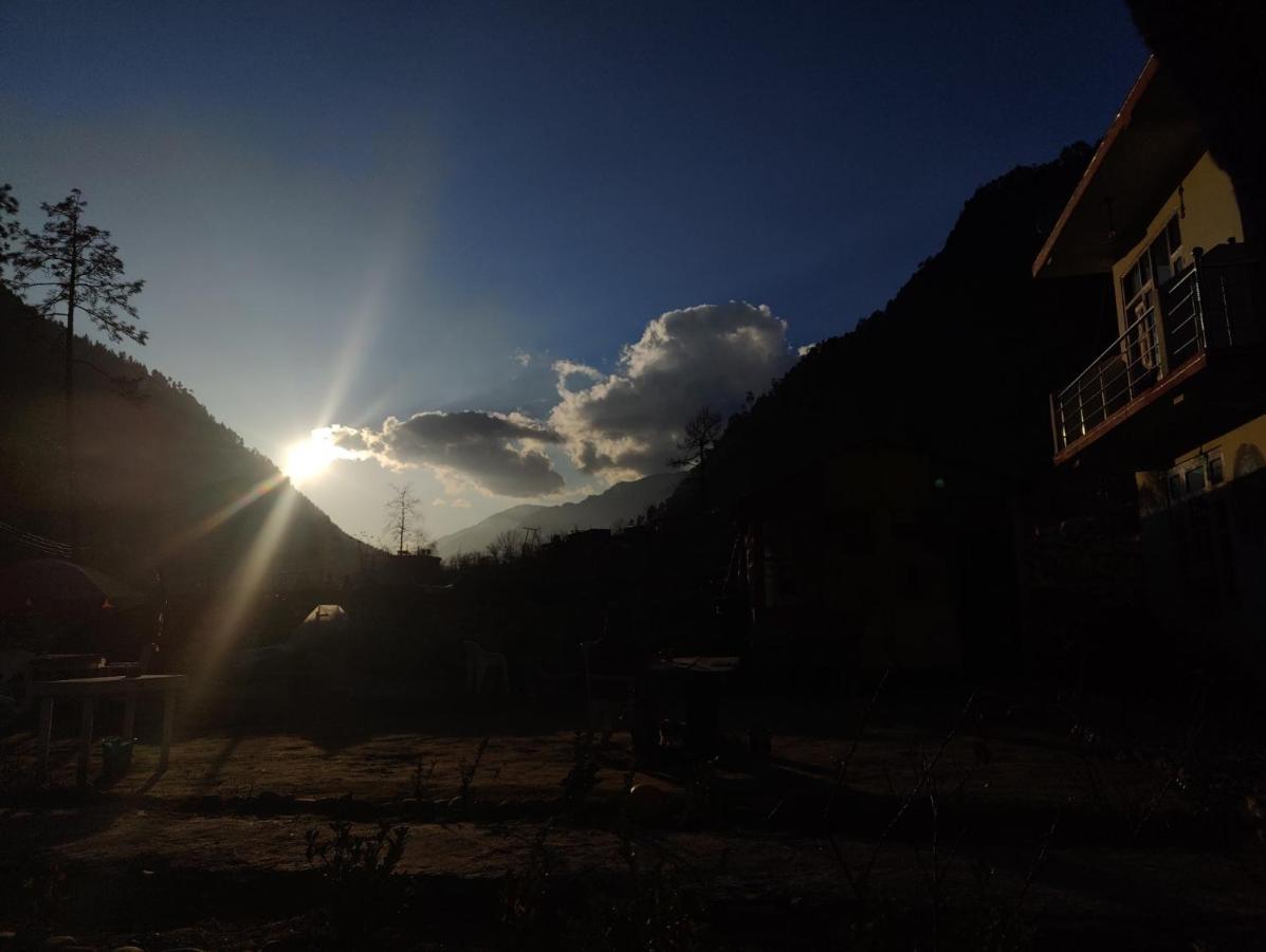 Breathe Inn Kasol Bagian luar foto